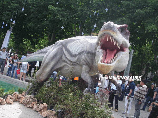 travelling animatronic dinosaur exhibition
