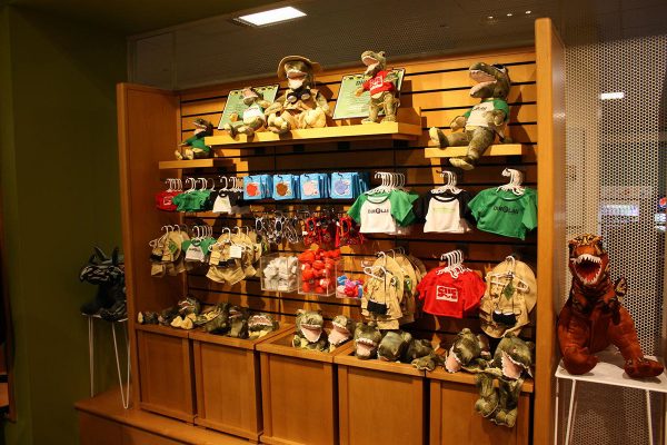 5 Reasons Why Dinosaur Exhibition Tour Can Operate Sustainably 5 Selling Dinosaur Goodies at the Tour