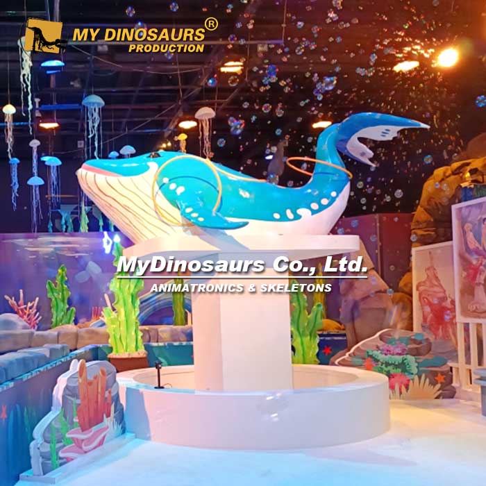 FDF-099 Shopping Mall Decorative Cute Cartoon Whale Statue