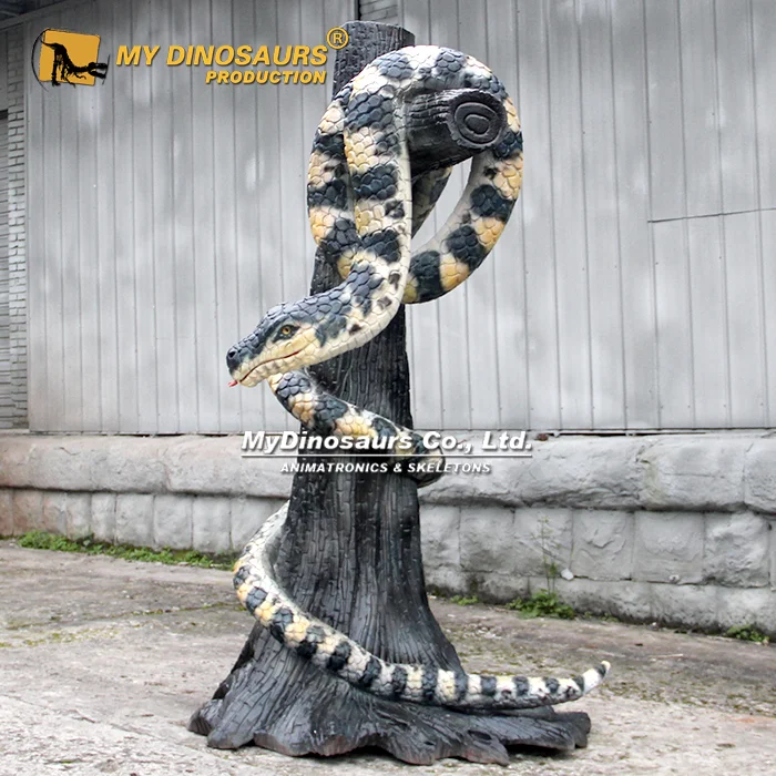 Realistic giant Animatronic Anaconda Snake