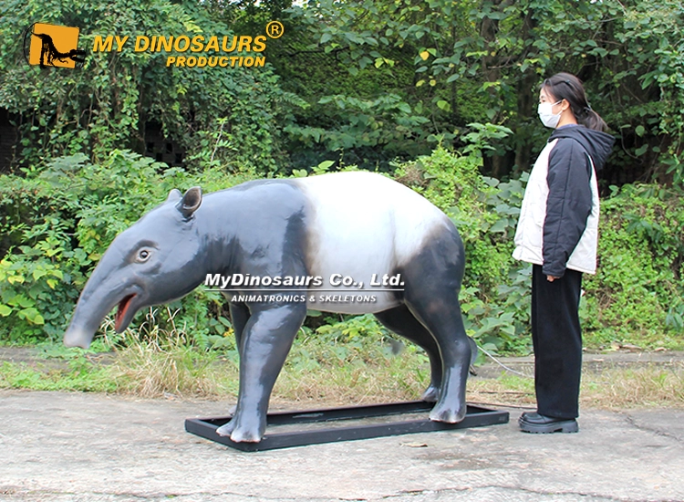 robotic tapir animal model for wildlife exhibit