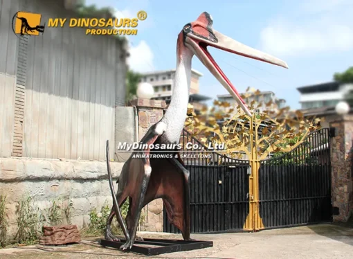 Saltosaurus 2 4m standing Quetzalcoatlus animatronic