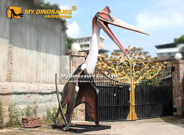 4m standing Quetzalcoatlus animatronic